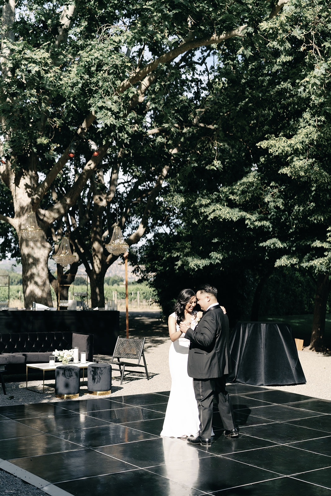 Bright Gloss Black Dance Floor Wedding Bright Gloss Black Dance Floor Wedding